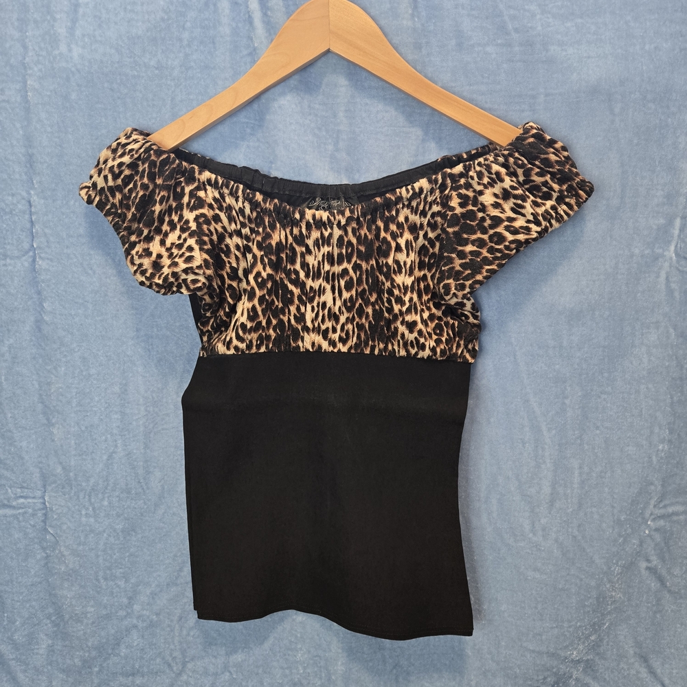 Leopard Print Off-Shoulder Top